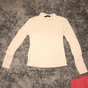 Kinda off white tight shirt (creamy) turtleneck